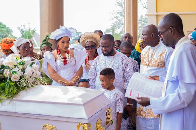 🕊️ Burial  Coverage + Live Streaming